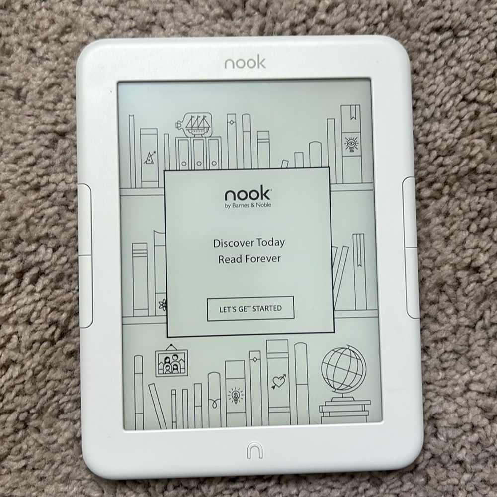 Nook Glowlight 4 limited edition pink pearl